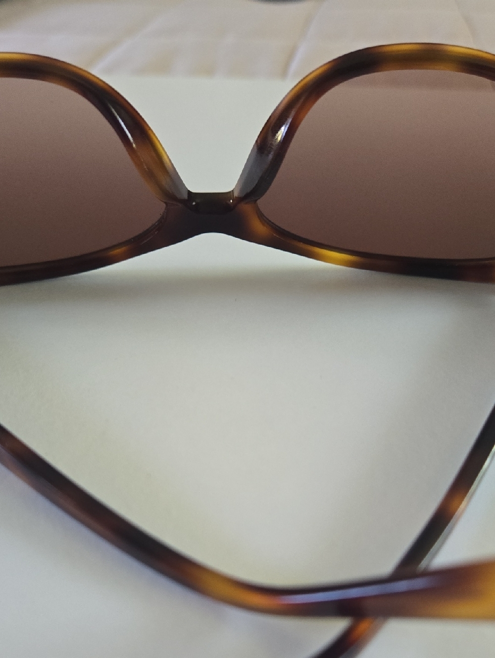 CLEARANCE Longchamp Cat eye Tortoiseshell Sunglasses - Picture 14 of 16